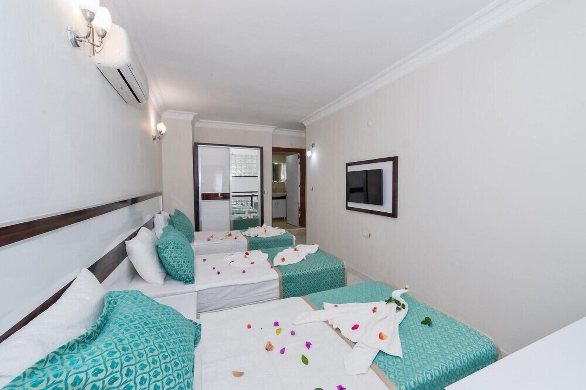 Otel Carpe Diem Gold Финике Экстерьер фото