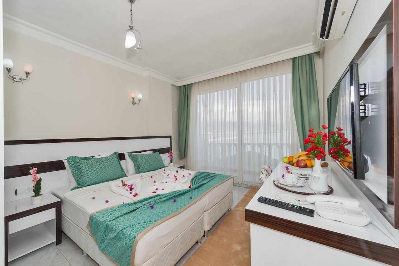 Otel Carpe Diem Gold Финике Экстерьер фото