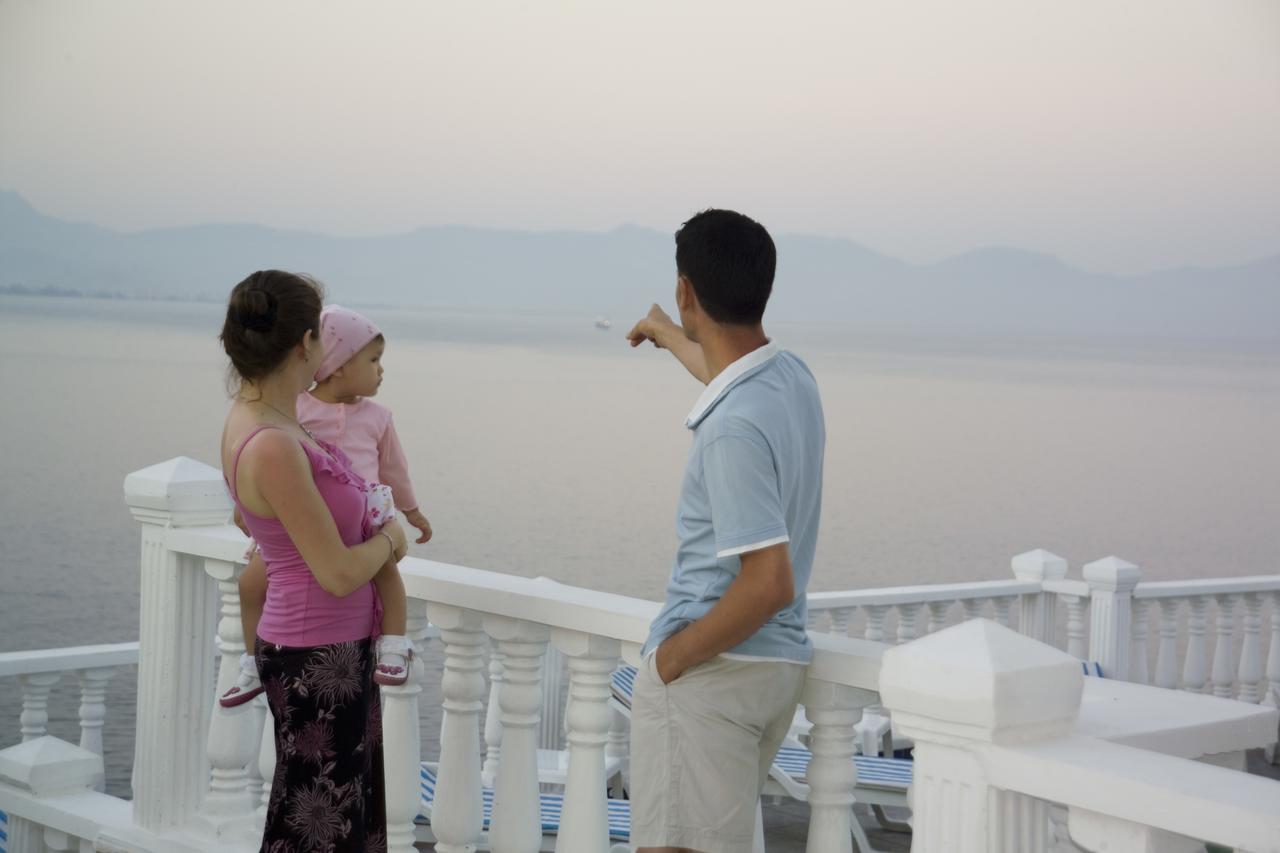 Otel Carpe Diem Gold Финике Экстерьер фото
